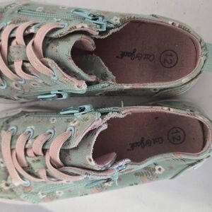 Kids Floral Sneakers - Green and Pink